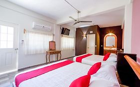 Oyo Hotel Posada Lys, Zihuatanejo