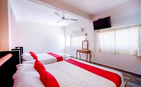 Oyo Hotel Posada Lys, Zihuatanejo